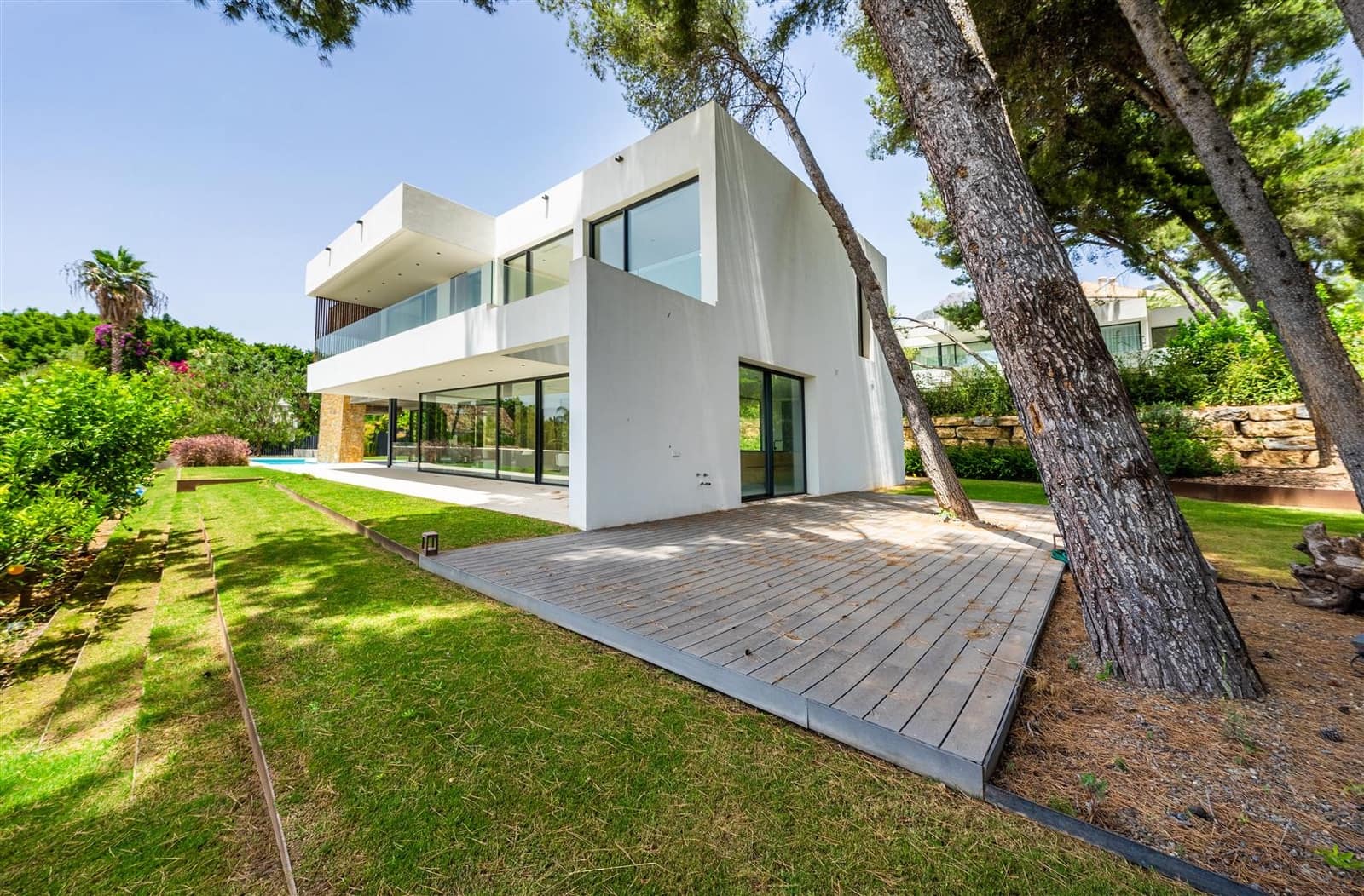 5 sypialnia Willa na sprzedaż w Marbella z basenem garażem - 3 950 000 € (Ref: 5412453)