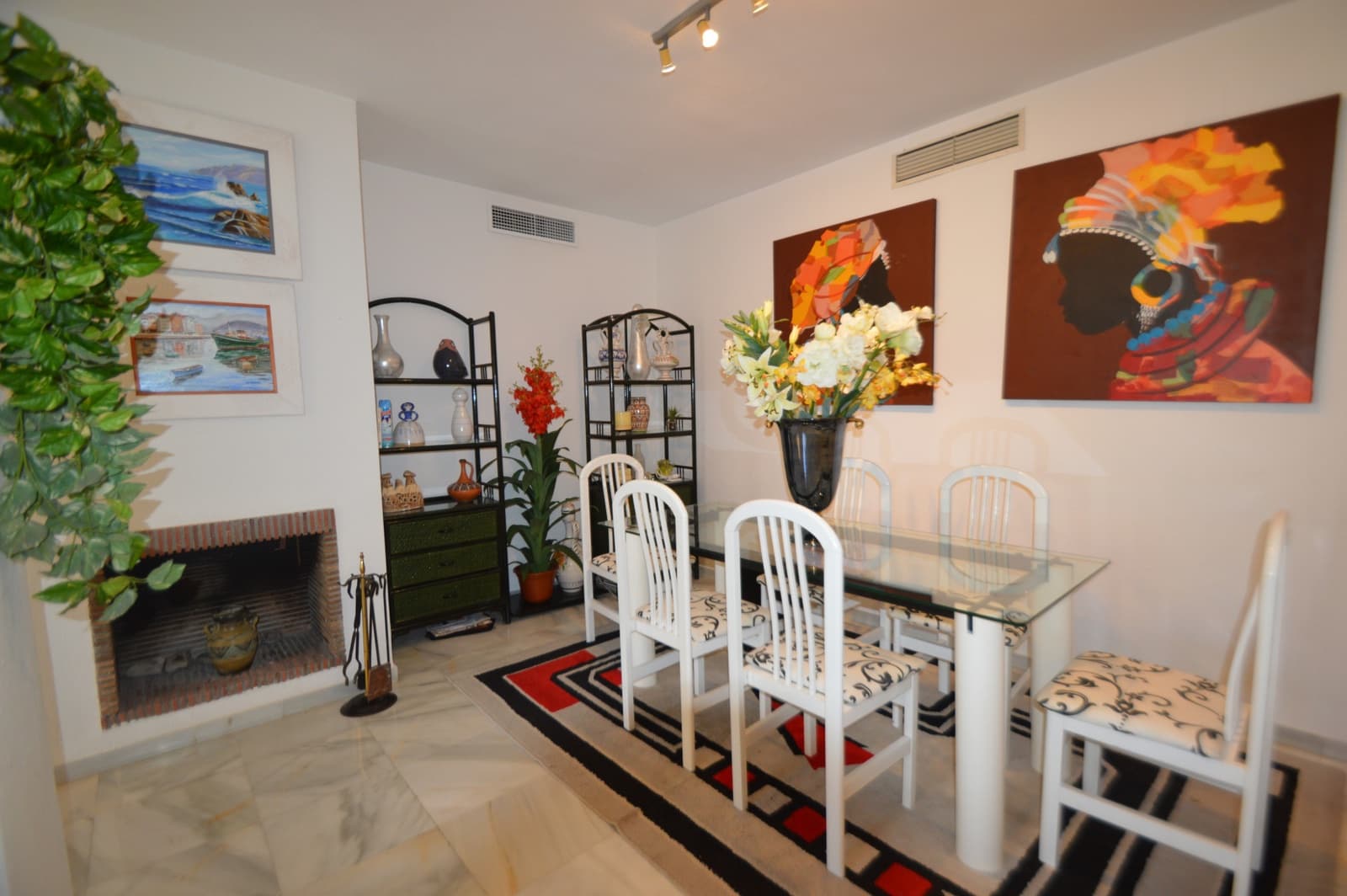 5 soveværelse Lejlighed til salg i Marbella med swimmingpool garage - € 735.000 (Ref: 5540164)