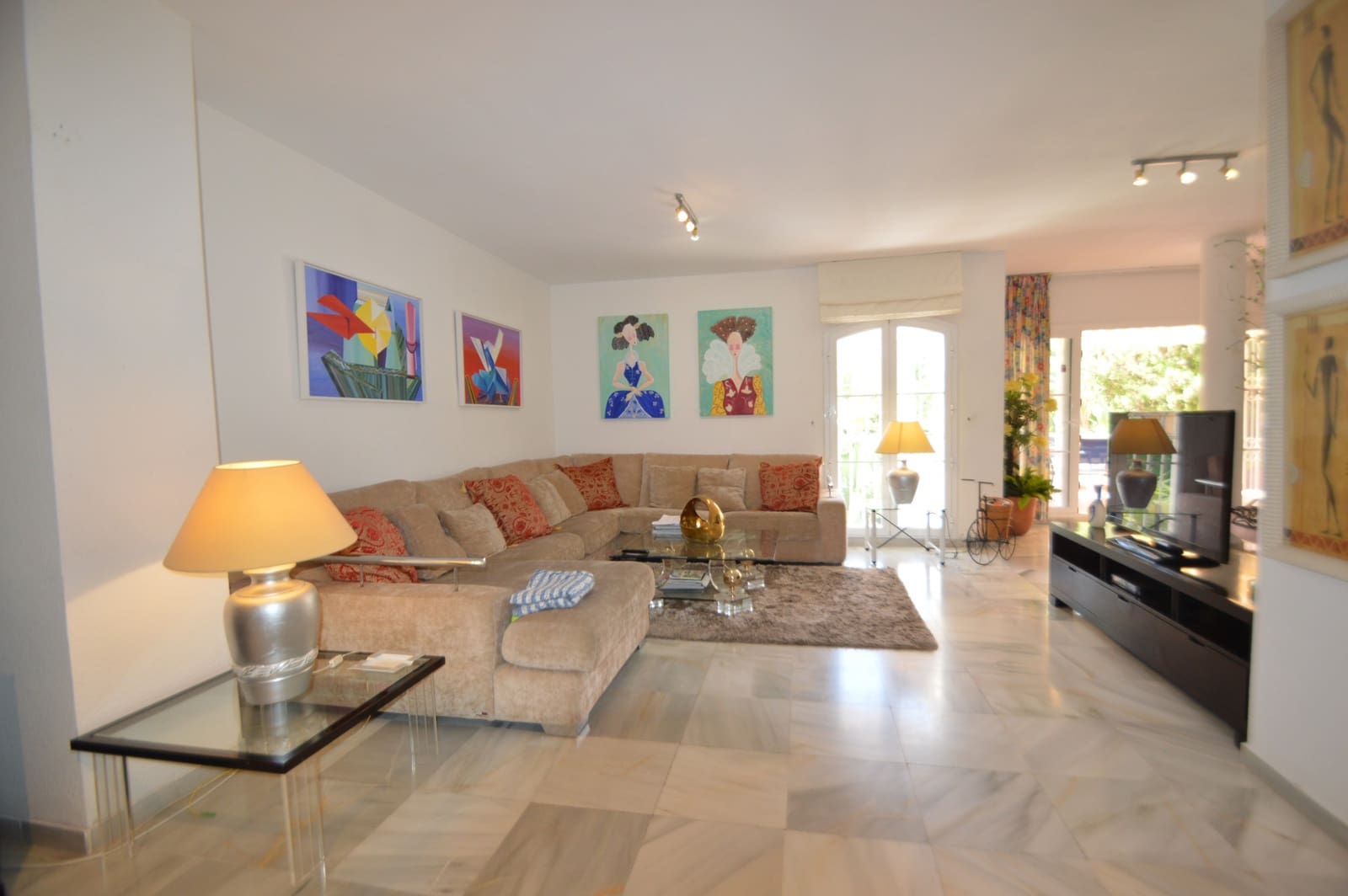 5 soveværelse Lejlighed til salg i Marbella med swimmingpool garage - € 735.000 (Ref: 5540164)