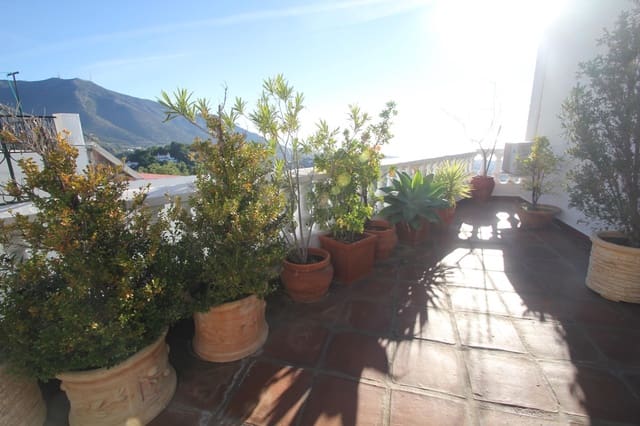 Chalet de 4 habitaciones en Mijas pueblo, Mijas en venta - 1.200.000 € (Ref: 5833725)