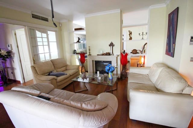 9 soverom Kommersiell til salgs i Fuengirola - € 1 550 000 (Ref: 5833739)