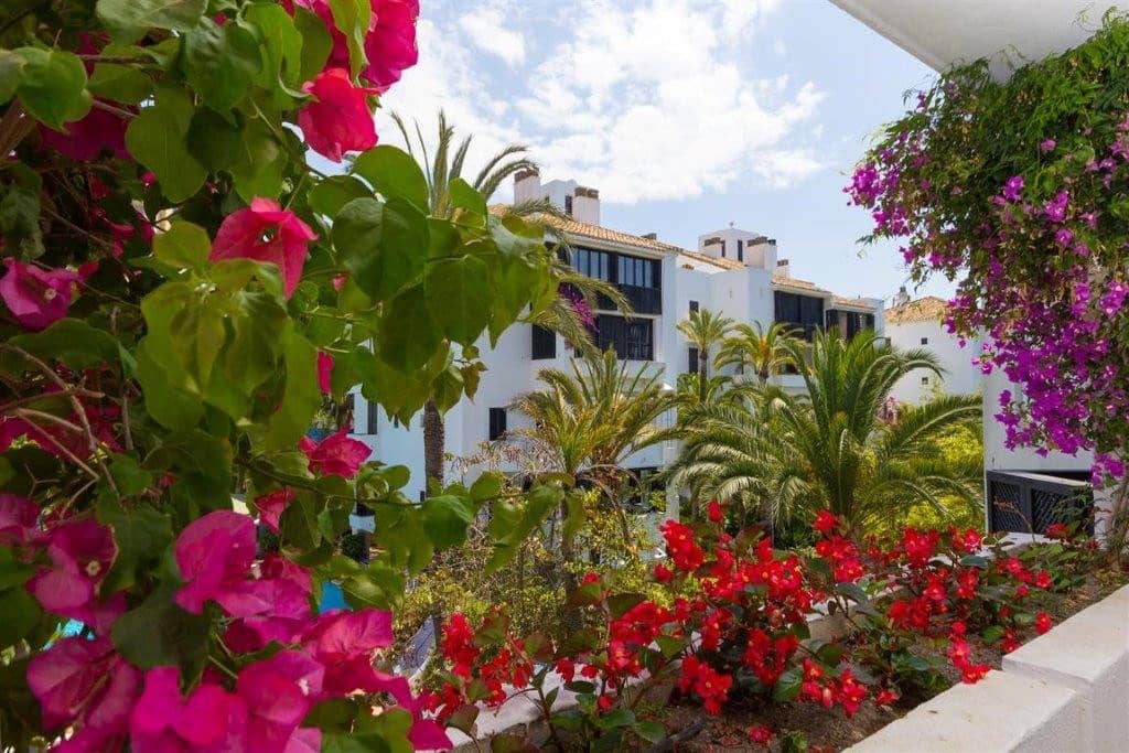 3 bedroom Apartment for sale in Marbella with pool garage - € 895,000 (Ref: 5977695)