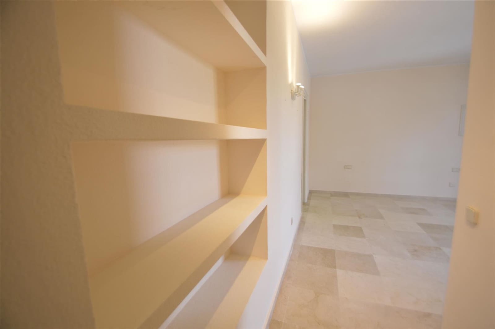 3 bedroom Apartment for sale in Marbella with pool garage - € 895,000 (Ref: 5977695)