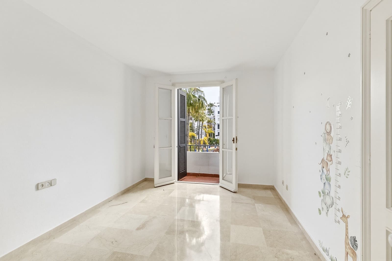 3 soveværelse Lejlighed til salg i Marbella med swimmingpool garage - € 895.000 (Ref: 5977695)