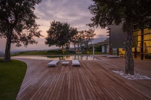 4 soveværelse Villa til salg i Benalmádena med swimmingpool garage - € 4.975.000 (Ref: 6040583)