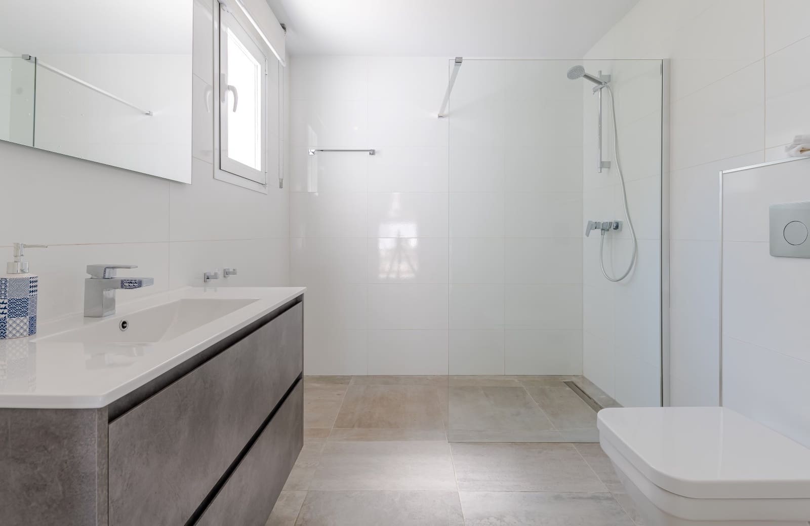 6 sovrum Villa till salu i Nueva Andalucia med pool - 1 895 000 € (Ref: 6057406)