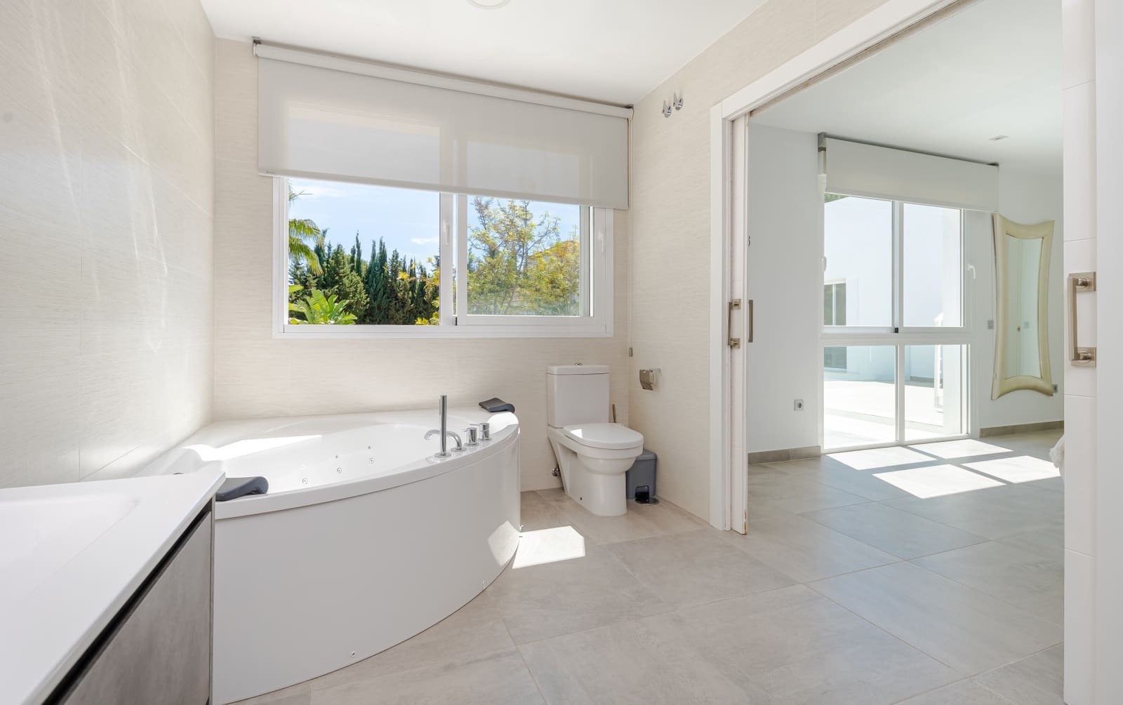 6 sovrum Villa till salu i Nueva Andalucia med pool - 1 895 000 € (Ref: 6057406)