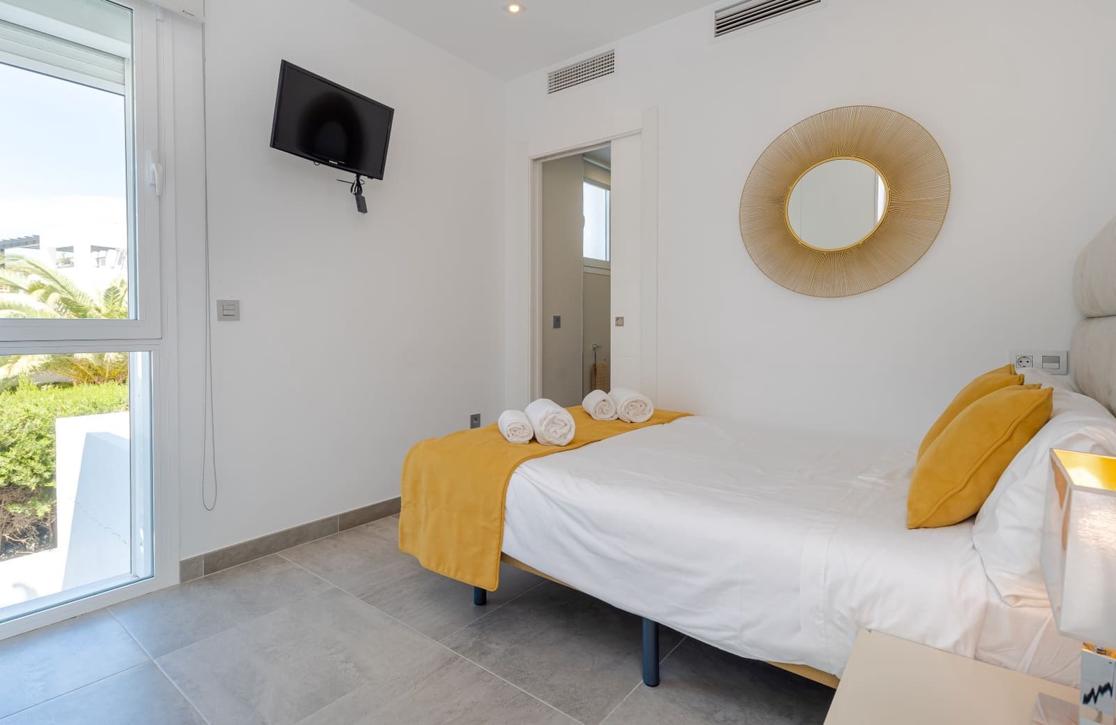 6 sovrum Villa till salu i Nueva Andalucia med pool - 1 895 000 € (Ref: 6057406)