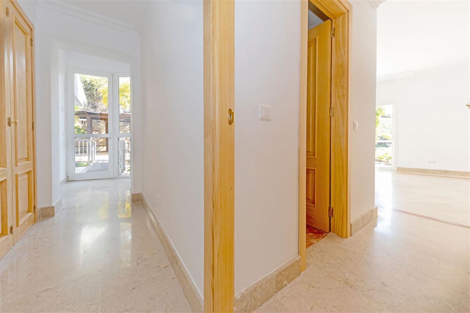 Chalet de 5 habitaciones en Benahavís en venta con piscina garaje - 2.150.000 € (Ref: 6116677)