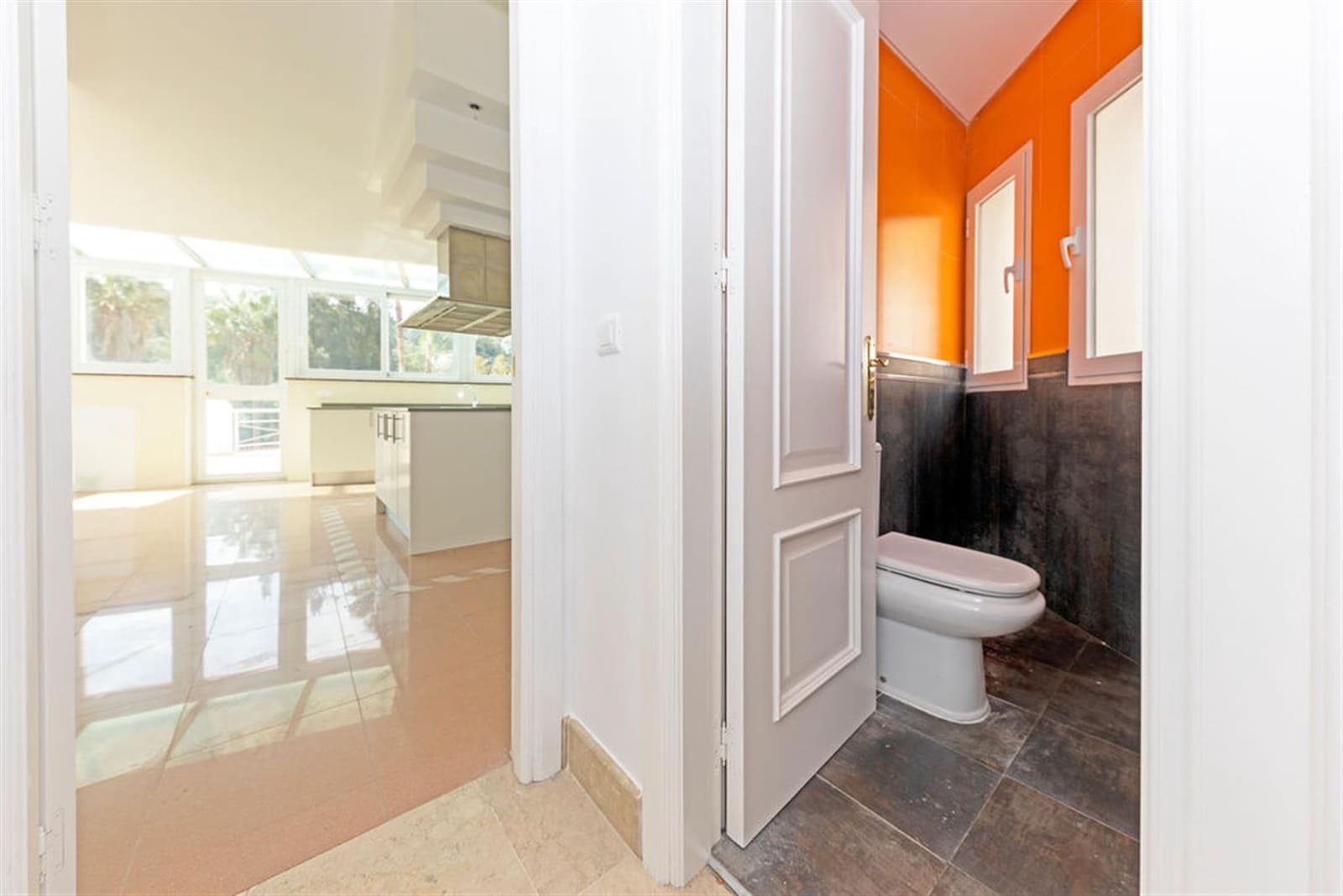 Chalet de 5 habitaciones en Benahavís en venta con piscina garaje - 2.150.000 € (Ref: 6116677)