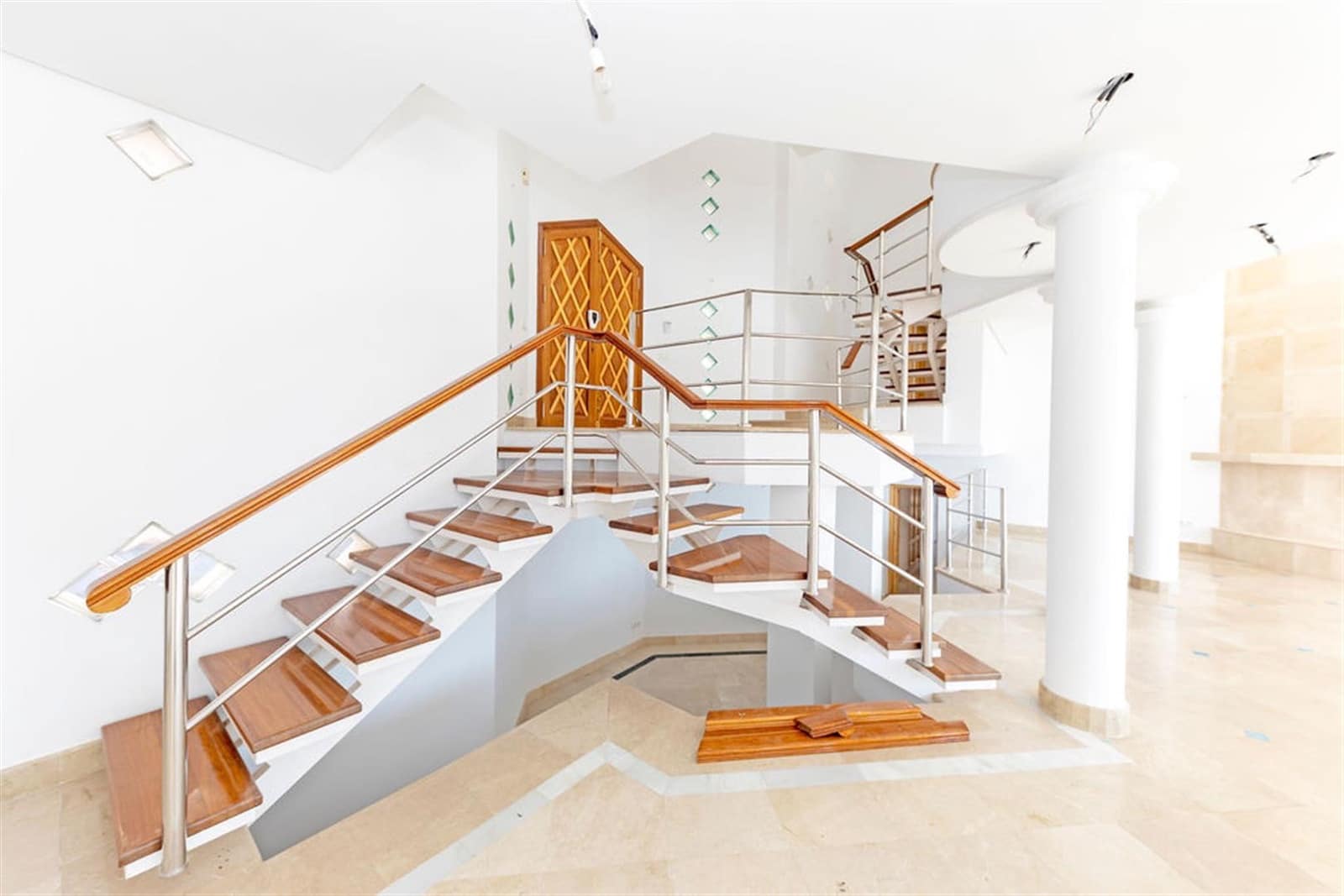 5 Zimmer Villa zu verkaufen in Benahavis mit Pool Garage - 2.150.000 € (Ref: 6116677)