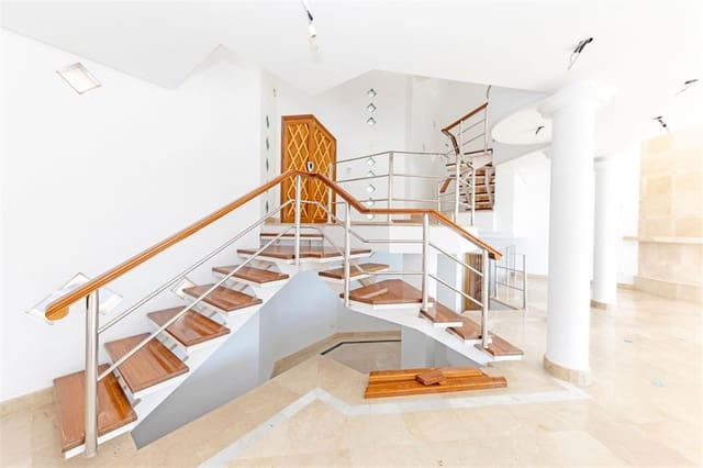 5 sovrum Villa till salu i Benahavís med pool garage - 2 150 000 € (Ref: 6116677)