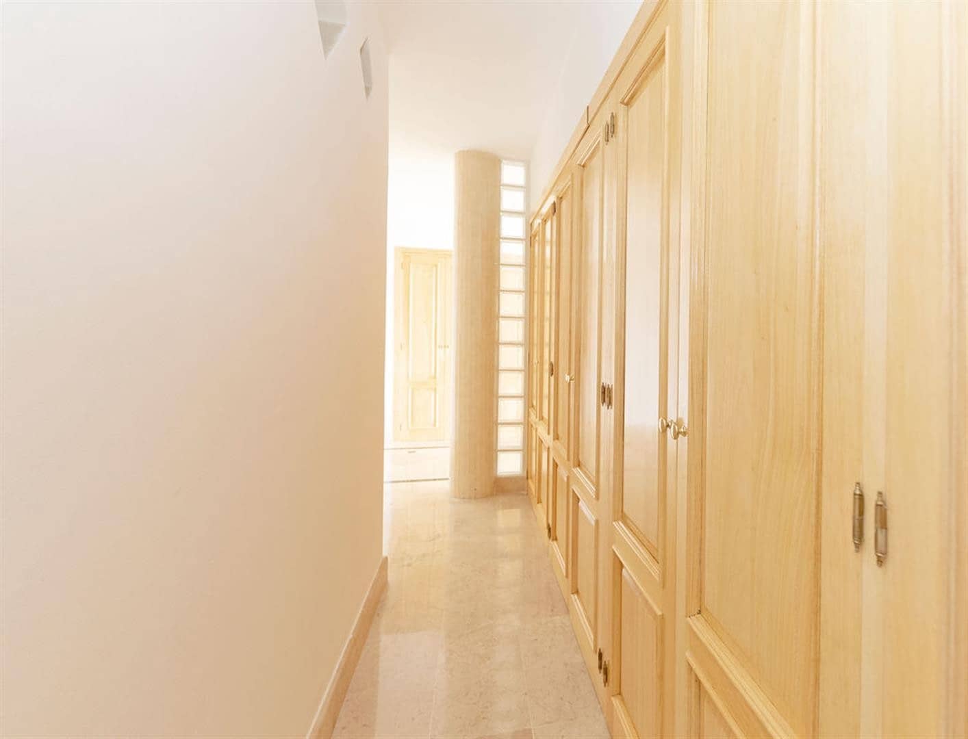 5 Zimmer Villa zu verkaufen in Benahavis mit Pool Garage - 2.150.000 € (Ref: 6116677)
