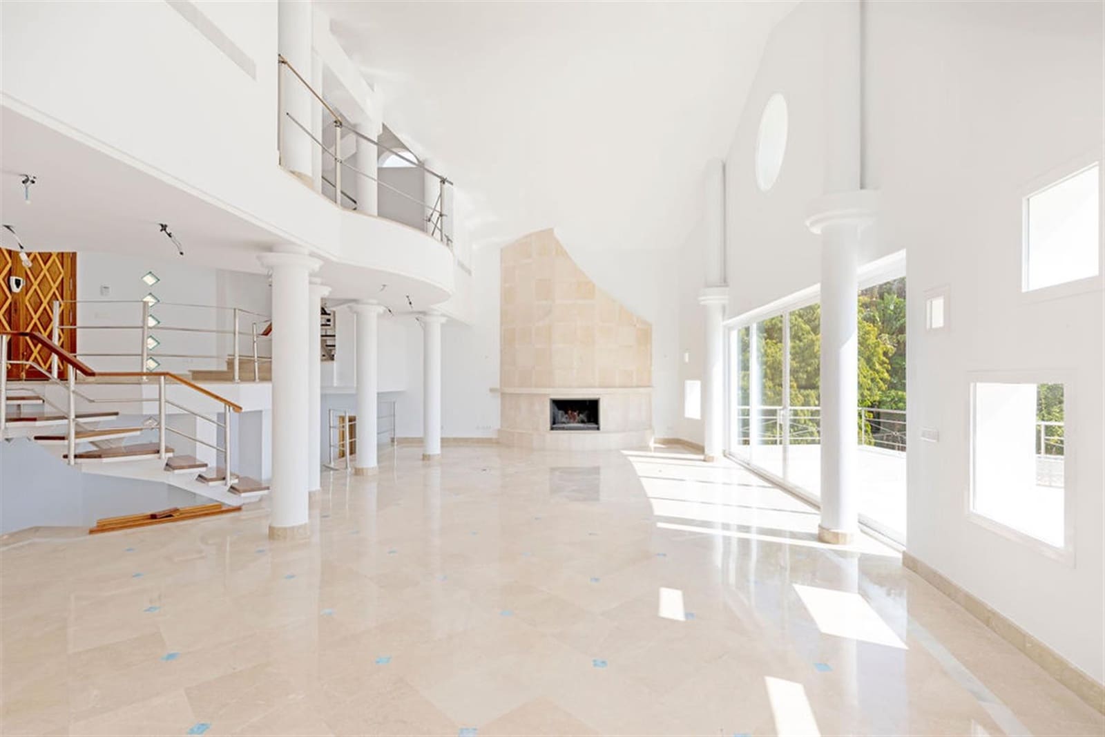 5 Zimmer Villa zu verkaufen in Benahavis mit Pool Garage - 2.150.000 € (Ref: 6116677)