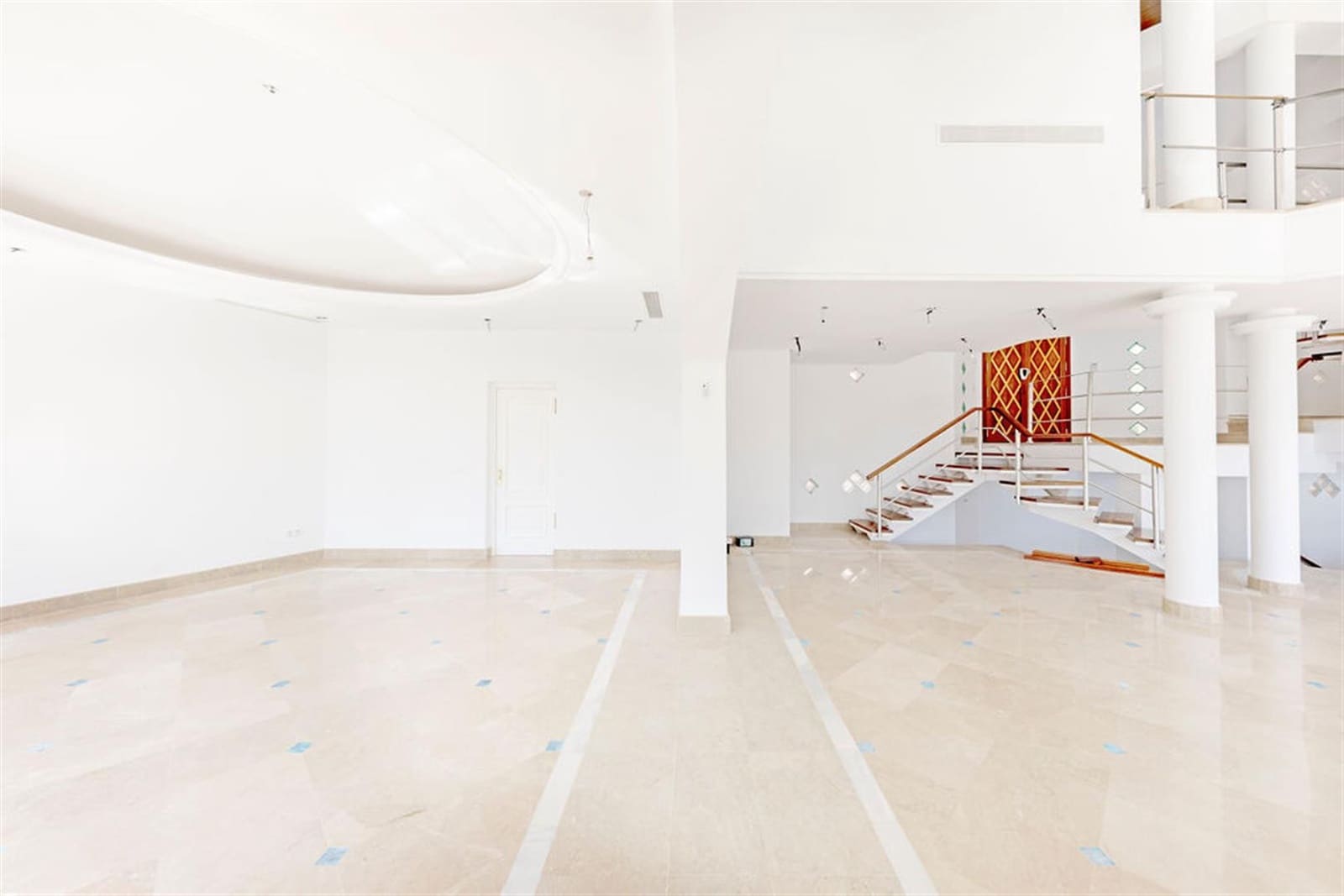 5 Zimmer Villa zu verkaufen in Benahavis mit Pool Garage - 2.150.000 € (Ref: 6116677)