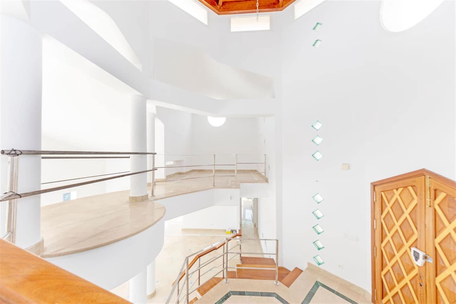 5 Zimmer Villa zu verkaufen in Benahavis mit Pool Garage - 2.150.000 € (Ref: 6116677)