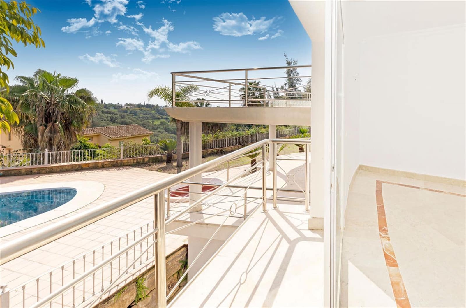 5 Zimmer Villa zu verkaufen in Benahavis mit Pool Garage - 2.150.000 € (Ref: 6116677)