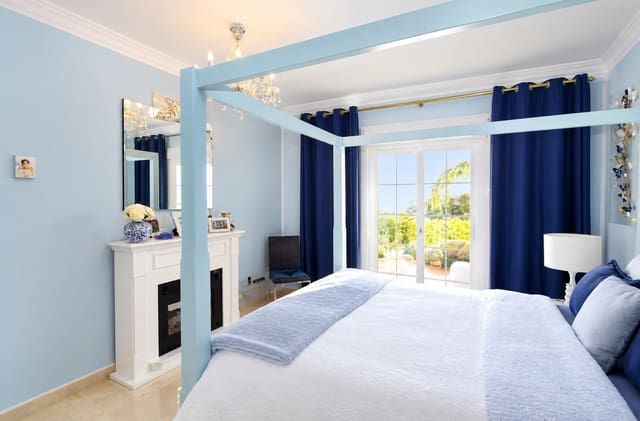 3 soverom Kjedet enebolig til salgs i Marbella med svømmebasseng garasje - € 995 000 (Ref: 6141830)