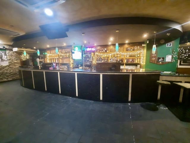 Restaurant/Bar for sale in Fuengirola - € 1,200,000 (Ref: 6242461)