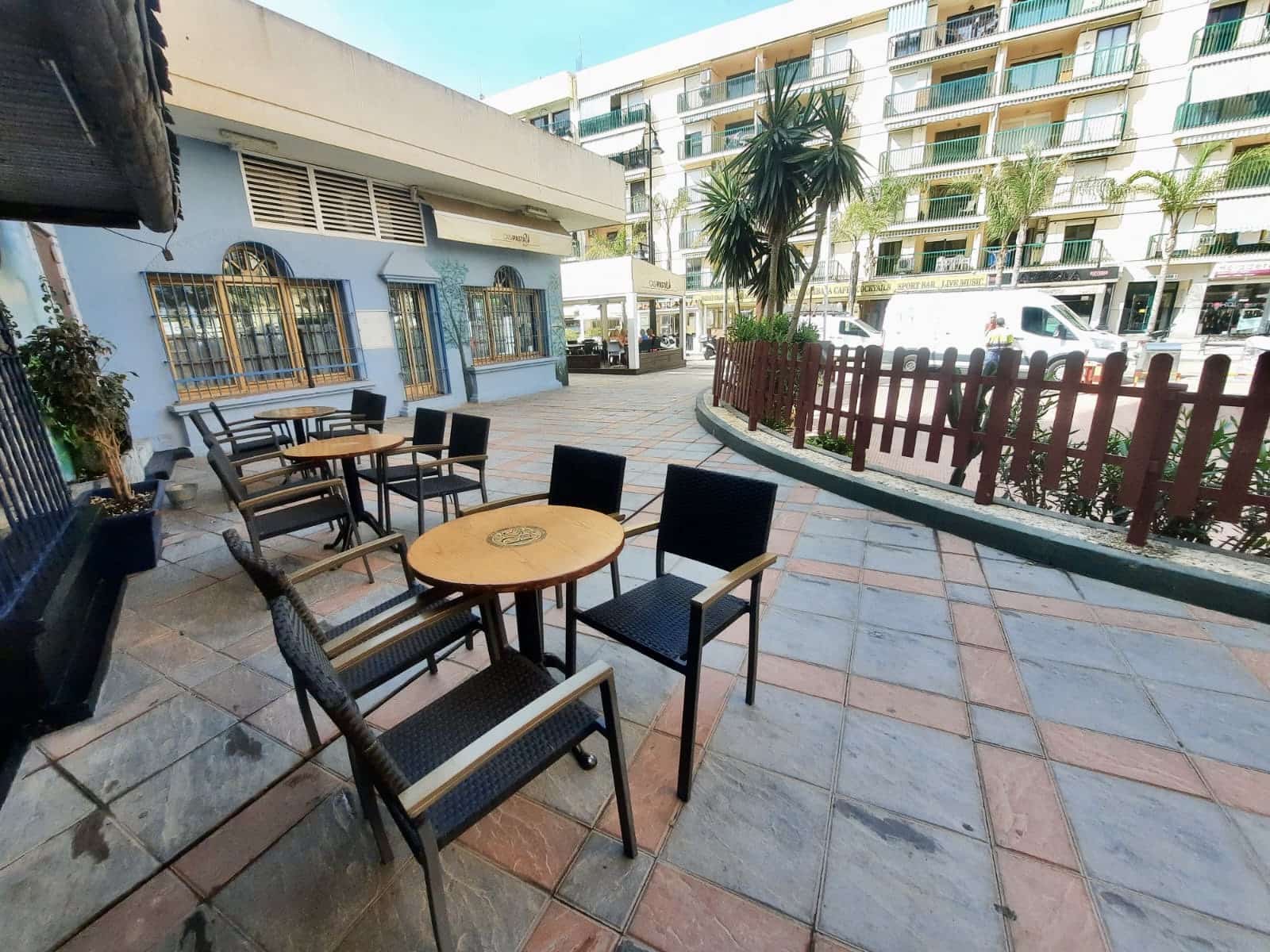 Restaurant/Bar for sale in Fuengirola - € 1,200,000 (Ref: 6242461)