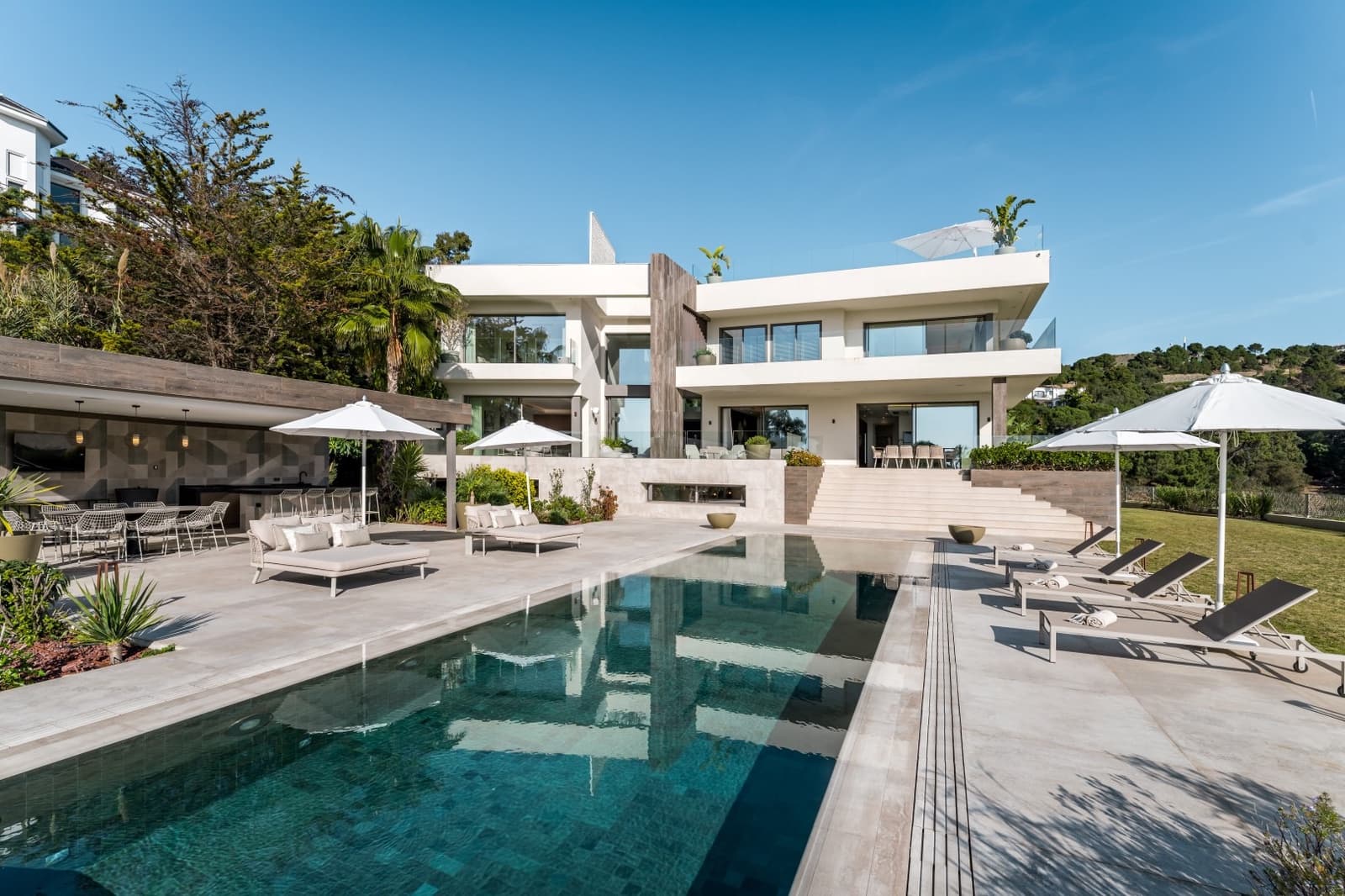 6 soveværelse Villa til salg i La Zagaleta med swimmingpool garage - € 11.600.000 (Ref: 6286115)