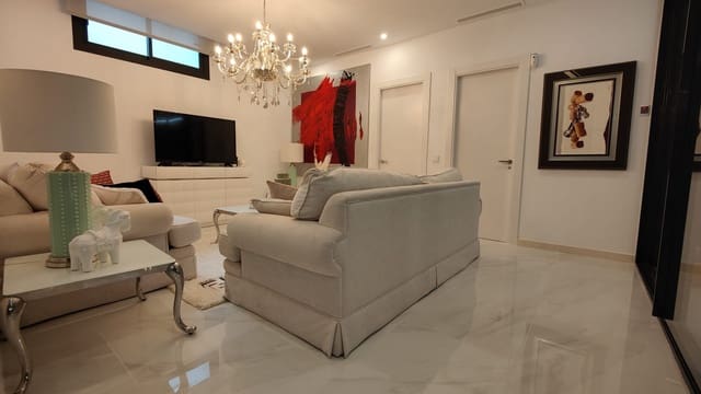 5 makuuhuone Paritalo myytävänä paikassa Calahonda, Mijas mukana uima-altaan 
autotalli - 1 195 000 € (Ref: 6289176)