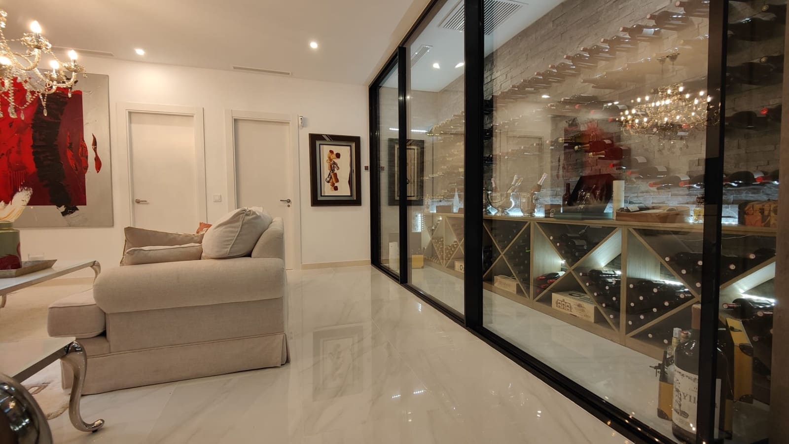 5 bedroom Semi-detached Villa for sale in Calahonda with pool garage - € 1,195,000 (Ref: 6289176)