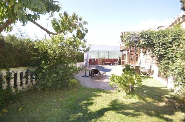 3 bedroom Villa for sale in Marbella with pool garage - € 890,000 (Ref: 6448111)