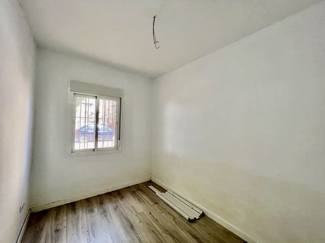 3 sypialnia Apartament na sprzedaż w Dos Hermanas, Miasto Málaga - 119 700 € (Ref: 6897156)