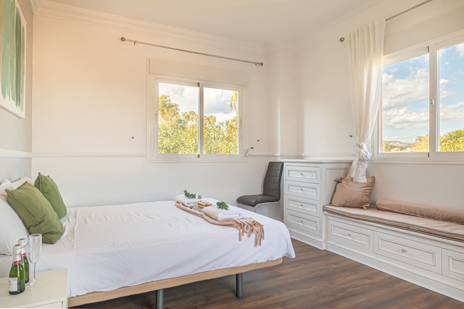 6 sovrum Villa till salu i Guadalmina med pool garage - 1 595 000 € (Ref: 6945839)