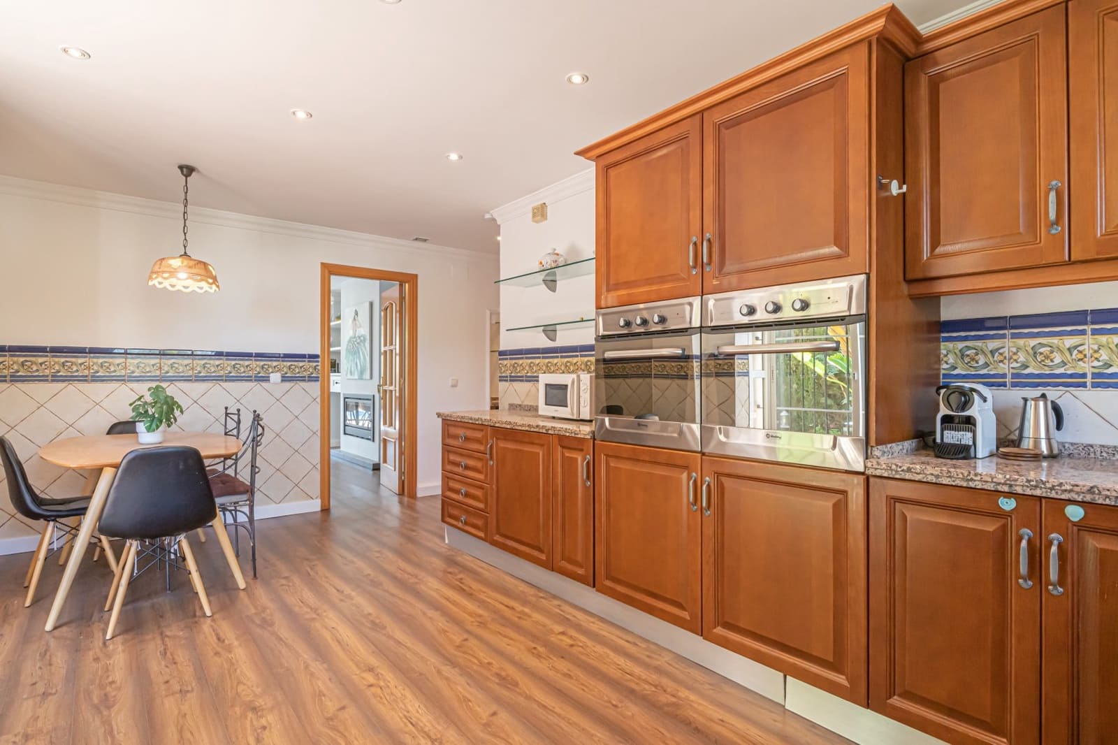 6 sovrum Villa till salu i Guadalmina med pool garage - 1 595 000 € (Ref: 6945839)