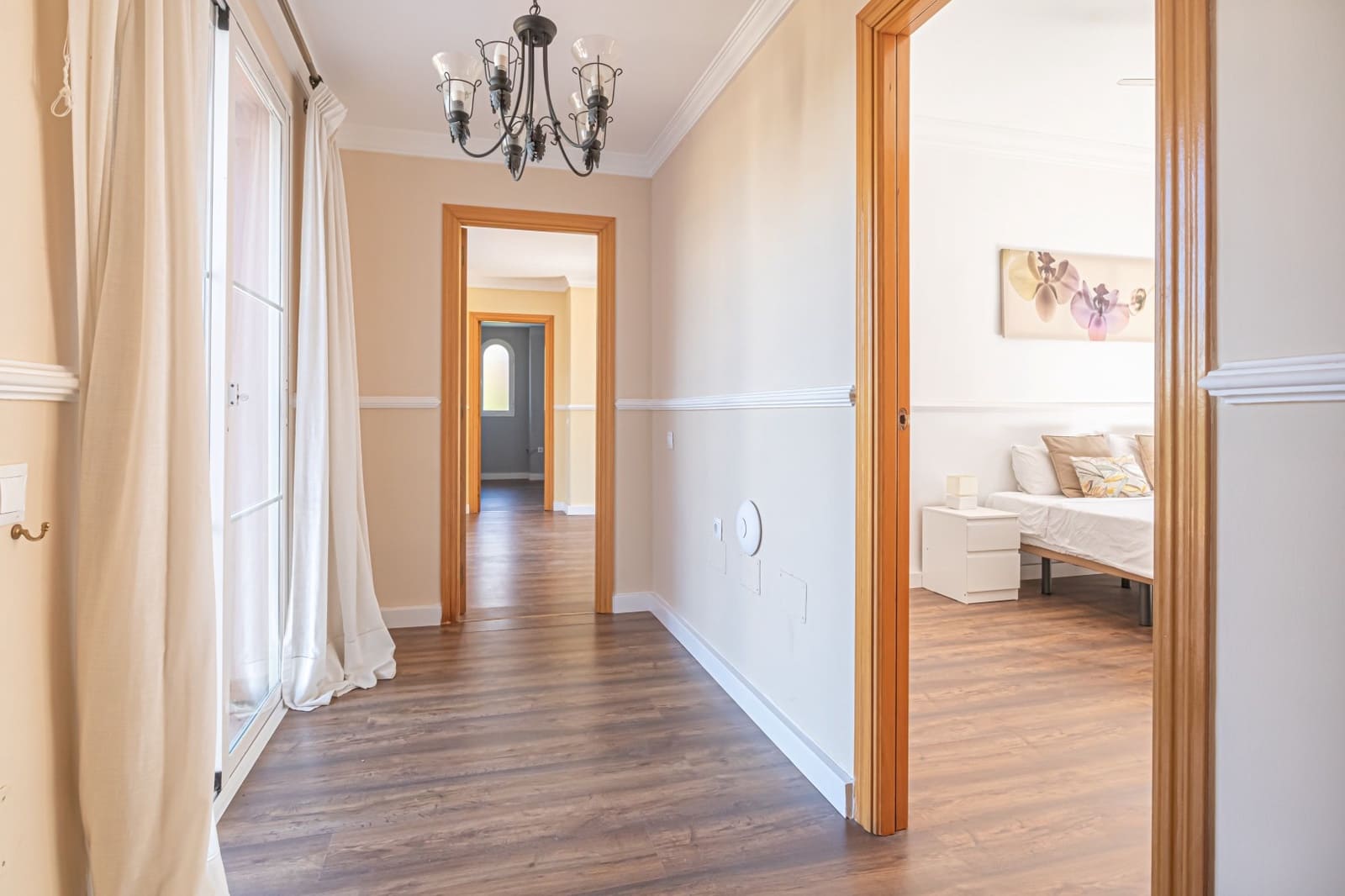 6 sovrum Villa till salu i Guadalmina med pool garage - 1 595 000 € (Ref: 6945839)