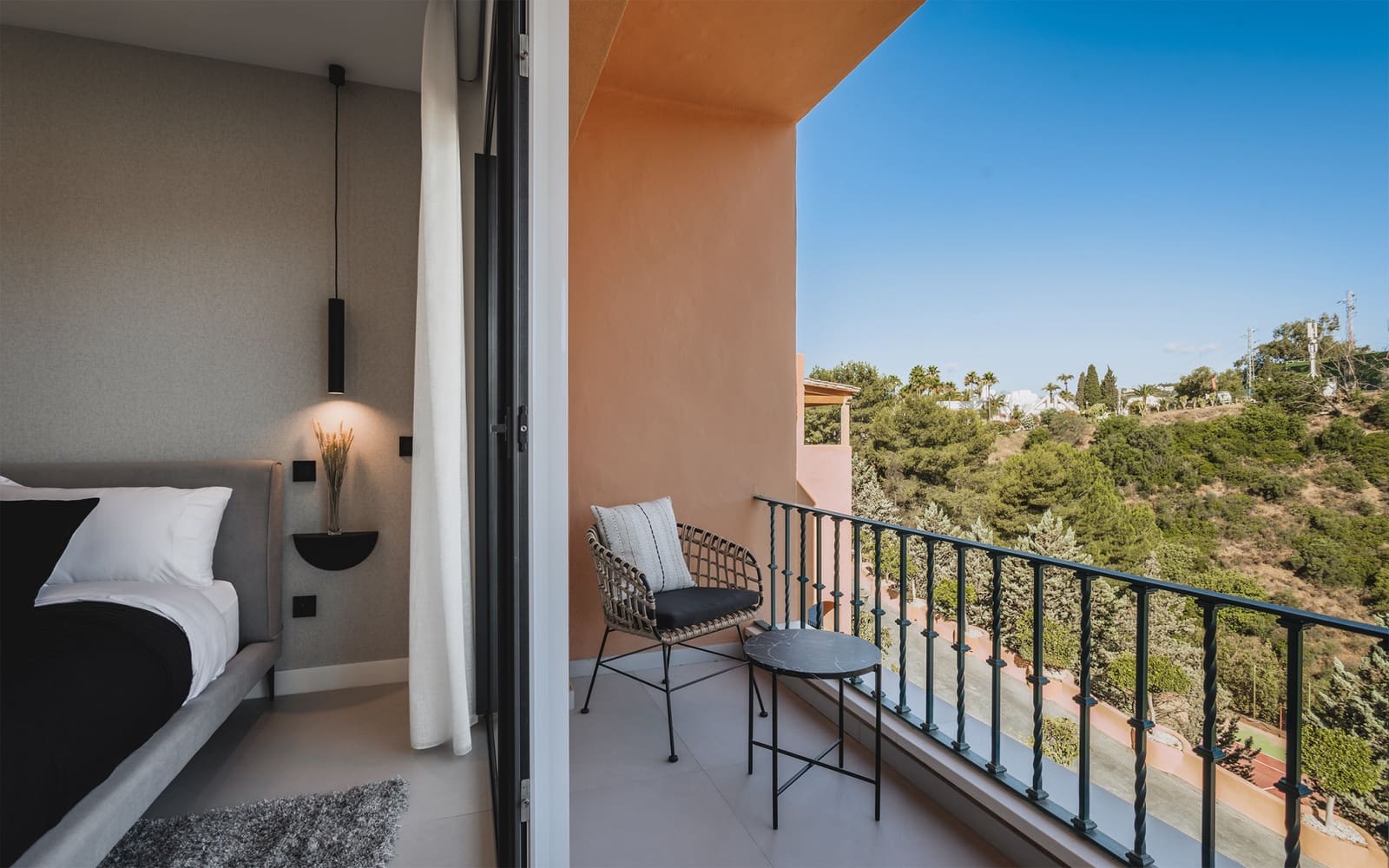 Ático de 3 habitaciones en Marbella en venta con piscina garaje - 2.200.000 € (Ref: 6964599)