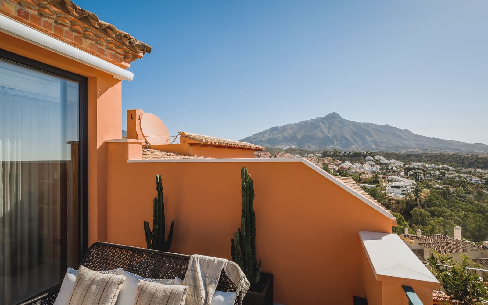 Ático de 3 habitaciones en Marbella en venta con piscina garaje - 2.200.000 € (Ref: 6964599)