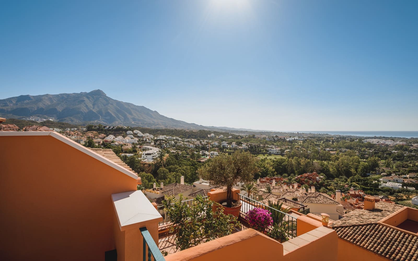 Ático de 3 habitaciones en Marbella en venta con piscina garaje - 2.200.000 € (Ref: 6964599)