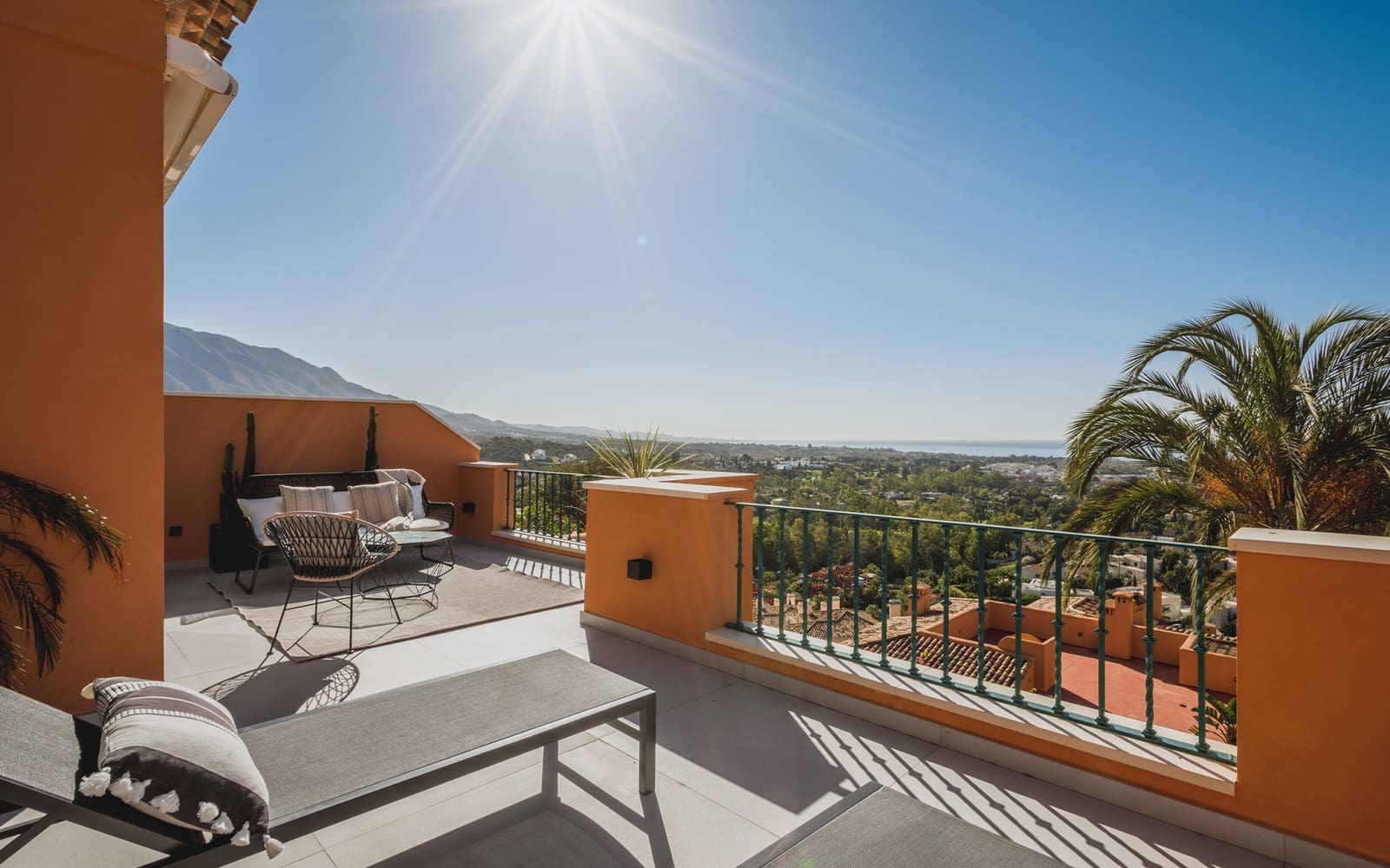 Ático de 3 habitaciones en Marbella en venta con piscina garaje - 2.200.000 € (Ref: 6964599)