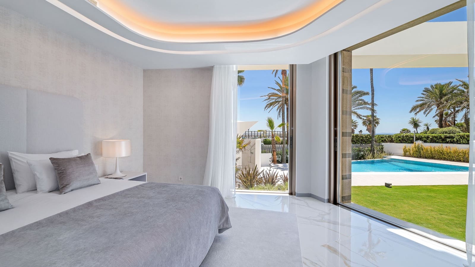 6 Zimmer Villa zu verkaufen in Marbella mit Pool Garage - 12.500.000 € (Ref: 6981907)