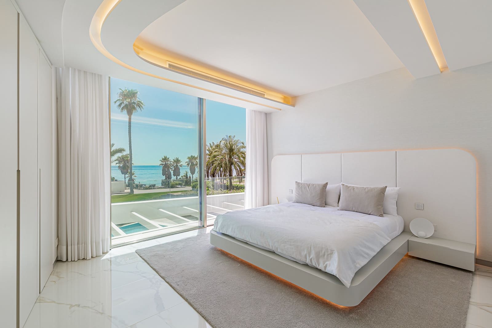 6 Zimmer Villa zu verkaufen in Marbella mit Pool Garage - 12.500.000 € (Ref: 6981907)
