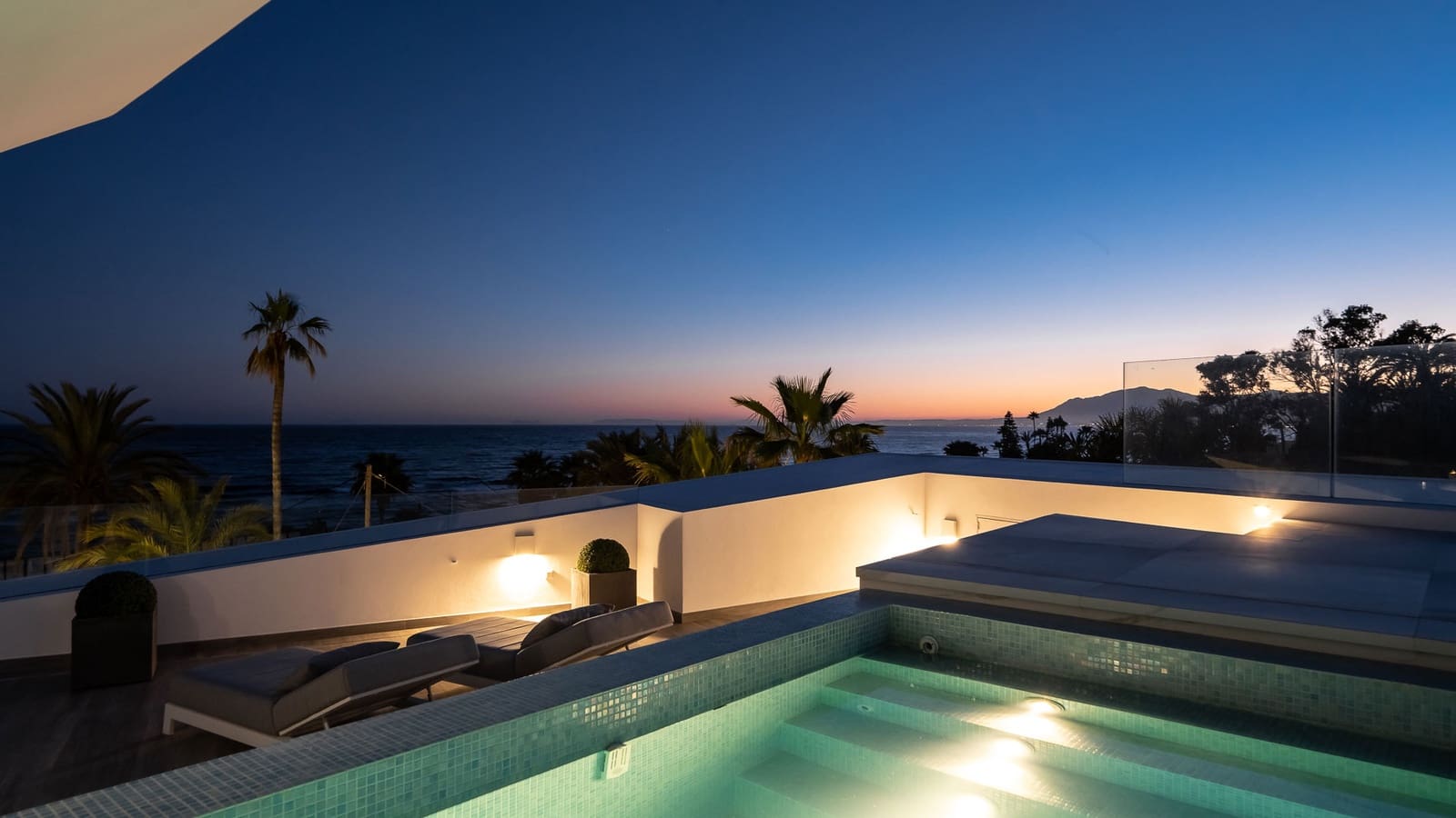 6 Zimmer Villa zu verkaufen in Marbella mit Pool Garage - 12.500.000 € (Ref: 6981907)