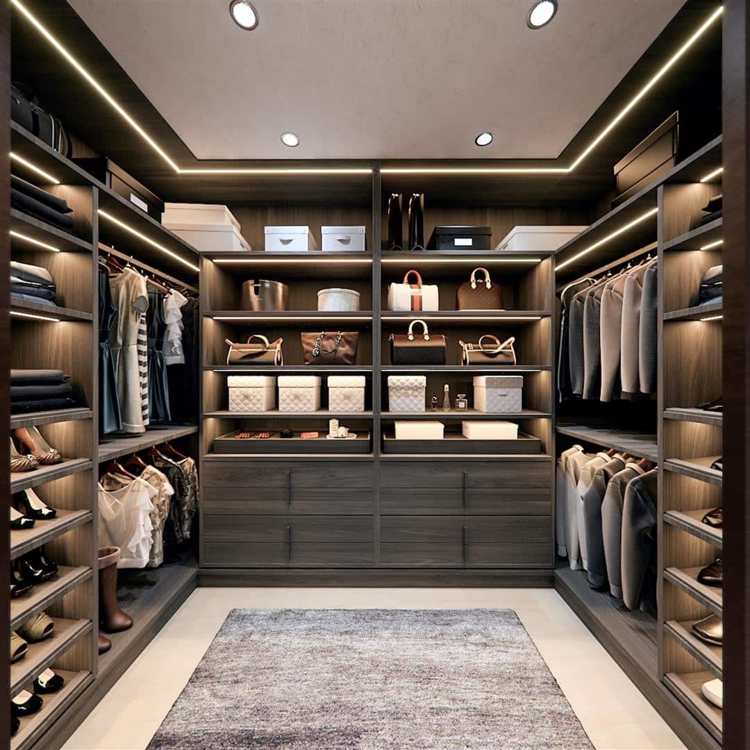 4 bedroom Villa for sale in Benahavis with pool garage - € 4,500,000 (Ref: 6994301)