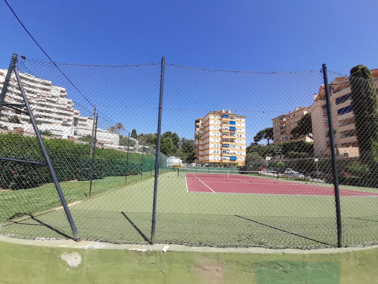 3 sypialnia Apartament na sprzedaż w Benalmadena Costa z basenem - 430 000 € (Ref: 7002154)