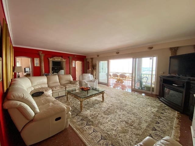 Chalet de 4 habitaciones en Torreblanca, Fuengirola en venta con piscina garaje - 599.999 € (Ref: 7130486)