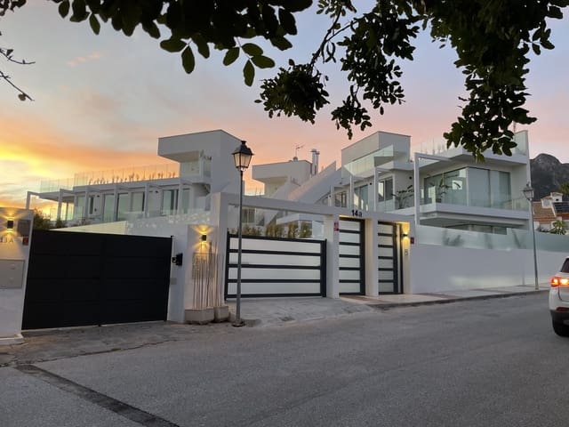 4 chambre Villa/Maison à vendre à Marbella avec piscine garage - 1 950 000 € (Ref: 7214805)