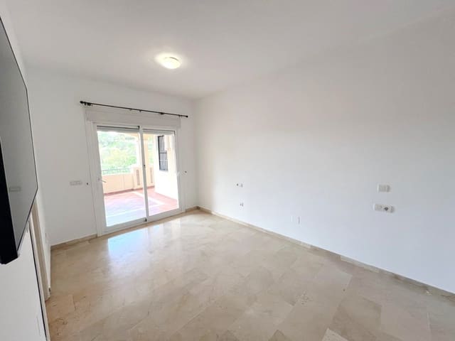 2 sypialnia Apartament na sprzedaż w Marbella z basenem garażem - 495 000 € (Ref: 7384956)