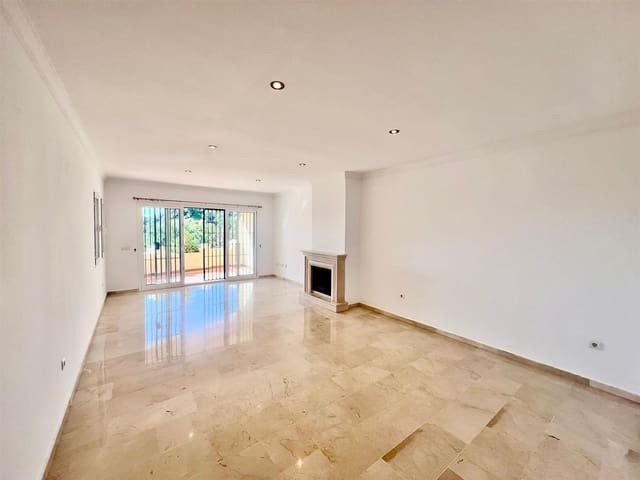 2 sypialnia Apartament na sprzedaż w Marbella z basenem garażem - 390 000 € (Ref: 7384956)