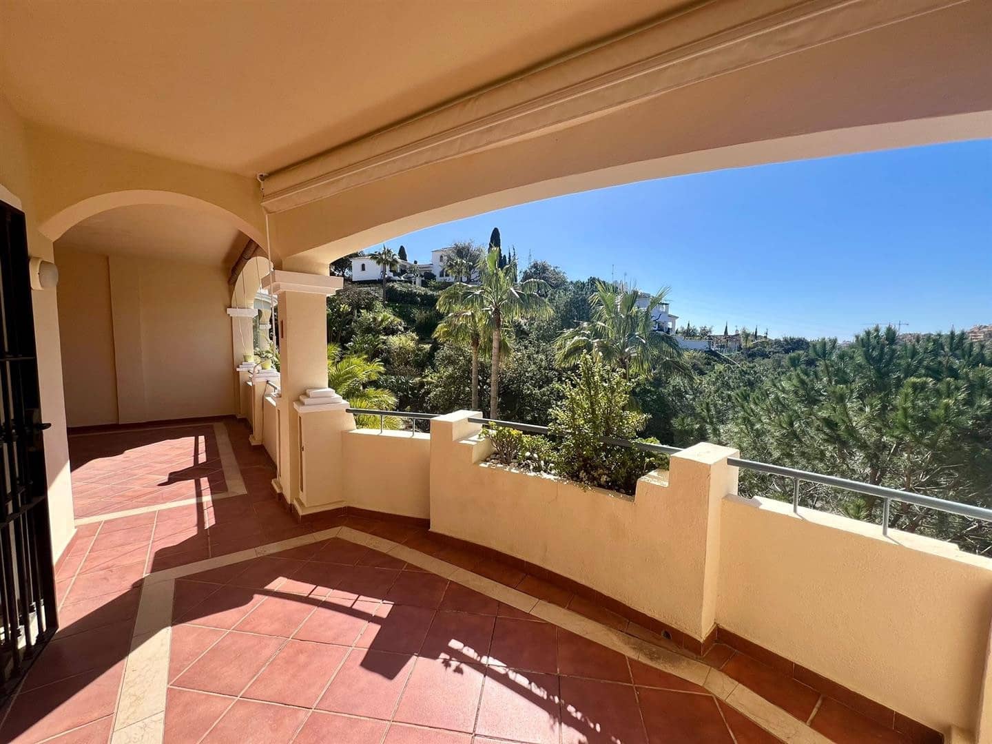 2 quarto Apartamento para venda em Marbella com piscina garagem - 390 000 € (Ref: 7384956)