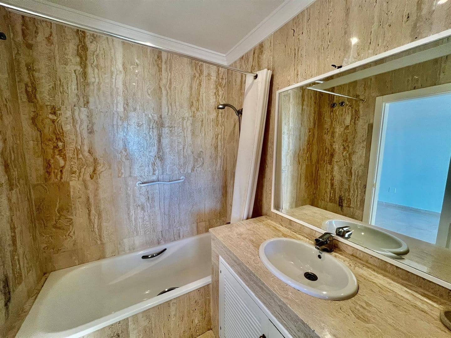 2 quarto Apartamento para venda em Marbella com piscina garagem - 390 000 € (Ref: 7384956)