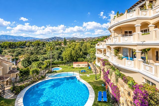 2 sovrum Lägenhet till salu i Marbella med pool garage - 390 000 € (Ref: 7384956)