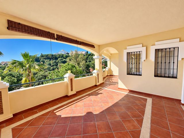 2 sovrum Lägenhet till salu i Marbella med pool garage - 390 000 € (Ref: 7384956)