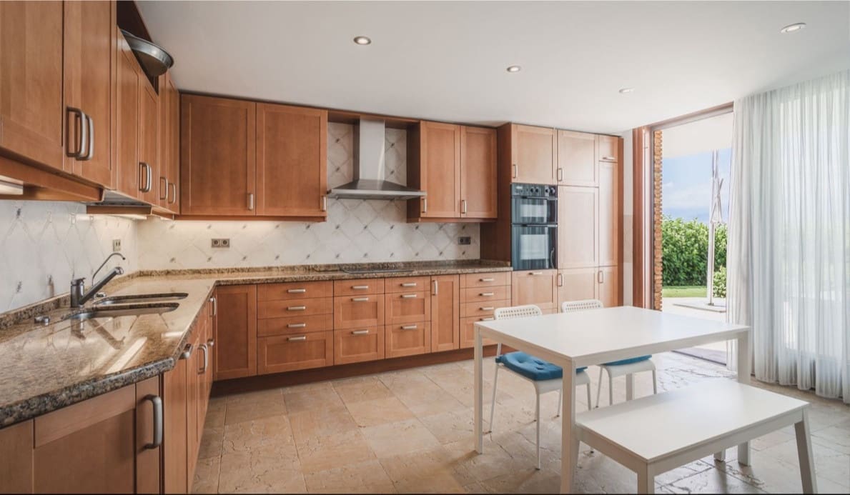 7 quarto Moradia para venda em Marbella com piscina garagem - 2 750 000 € (Ref: 7415835)